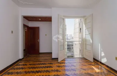 Apartamento 3 dormitórios, 2 banheiros, no bairro centro, porto alegre, em edifício clássico