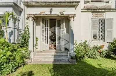 Casa com 298m2 proxima ao hospital moinhos de vento/shopping total