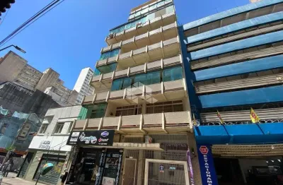 Apartamento 3 dormitórios com vaga no centro histórico.