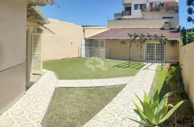 Vende-se casa de 3 dormitorios 2 vagas de garagem em viamão