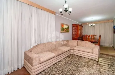 Casa com 3 dormitórios, 1 vaga no bairro jardim leopoldina