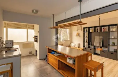 Apartamento 2 dormitórios com garagem coberta e escriturada