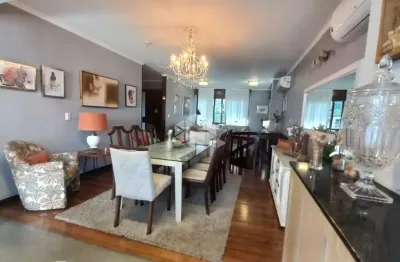 Casa  4  quartos super versátil para uso residencial ou comercial  no bairro auxiliadora, porto alegre