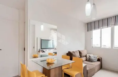 Apartamento de 3 quartos, , último andar com elevador, reformado uma vaga.