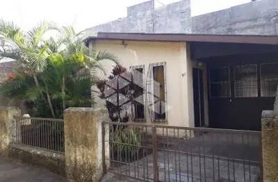 Casa com 4 quartos ampla total 223m² - bairro vila ipiranga - porto alegre
