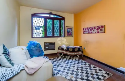 Casa com 3 quartos à venda na Rua Souza Lobo, 1291, Vila Jardim, Porto Alegre