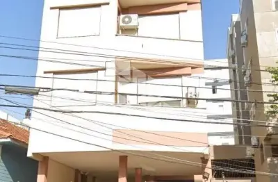Cobertura 3 dormitórios, sendo 1 suíte no bairro petrópolis