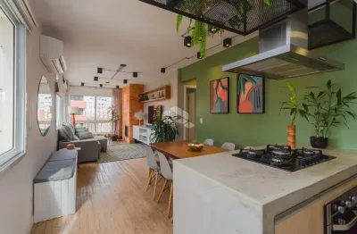 Apartamento semi-mobiliado de 76m² no bairro petrópolis com vaga dupla perto da encol.