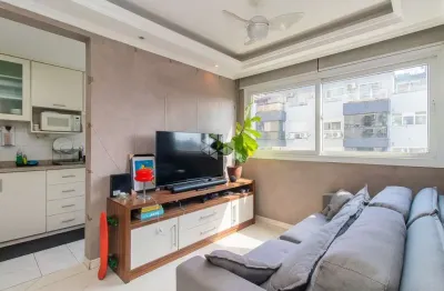 Apartamento com 2 quartos à venda na Rua Roque Calage, 850, Passo da Areia, Porto Alegre