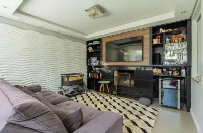 EXCLUSIVIDADE! Cobertura reformada à venda no bairro Santana com 3 dormitórios e suíte - Porto Alegre