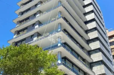 Apartamento no moinhos de vento com 04 suítes e muita iluminação!