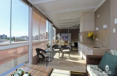 Cobertura decorada com 150,37 m², 1 dormitório sendo 1 suíte.