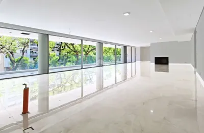 Apartamento com 03 suítes e área privativa de 387 privativos no melhor do moinhos de vento!
