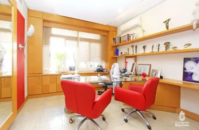 Casa comercial à venda na Rua Miguel Tostes, 672, Rio Branco, Porto Alegre