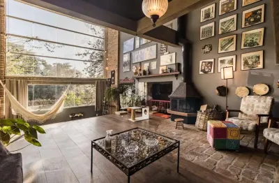 Casa diferenciada  próxima ao parque knijnik , vila nova ,porto alegre