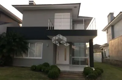 Casa em condomínio com 3 dormitórios, sendo 2 suites e 5 vagas em osório