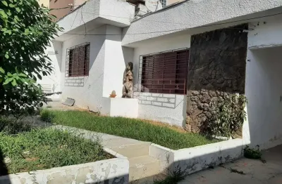 Casa em condomínio fechado com 3 quartos à venda na Rua Coronel Tisiano F. de Leoni, 240, Coronel Aparício Borges, Porto Alegre