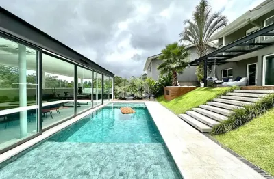 Casa moderna no parque das artes - 4 suítes, 681m² de luxo totalmente reformada
