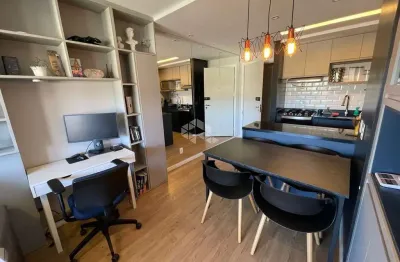 Apartamento de um  quarto, sendo 2 minutos da pucrs semi-mobiliado e decorado por arquitetos. condomínio novo e completo .