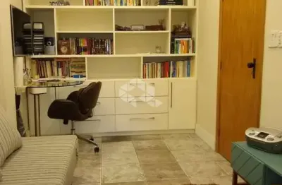 Sala comercial à venda na Rua Felipe Camarão, 626, Rio Branco, Porto Alegre