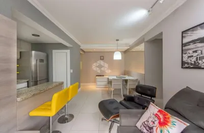 Apartamento de 2 quartos e 1 vaga no centro histórico
