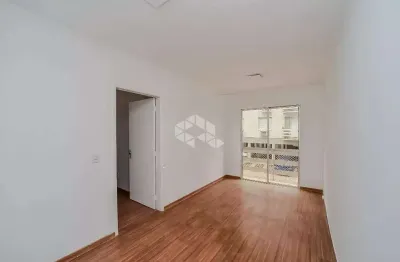 Apartamento reformado com 71m privativos 3 quartos e 1 vaga no bairro passo da areia