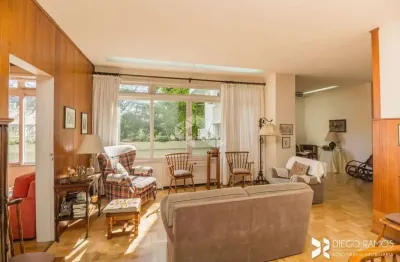 Apartamento 03 quartos e 02 vagas no bairro moinhos de vento