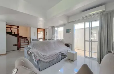 Ótimo sobrado em condominio fechado com 03 casas 128m² no jardim sao pedro