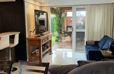 Casa em condomínio, 241m2 privados e garagem para 2 veículos no teresópolis