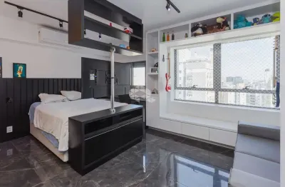 Apartamento 1 dormitóri totalmente mobiliado, 1 vaga no bairro chácara das pedras, porto alegre, no condomínio hom nilo