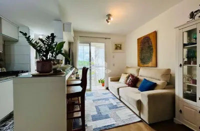 Apartamento com  2 dormitórios , 1 suíte, 2 vagas no bairro Jardim Carvalho em Porto Alegre- RS.