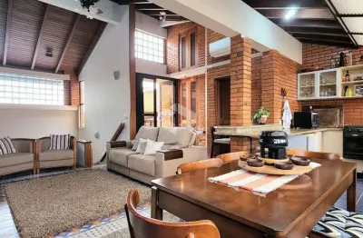 Casa em condomínio fechado com 3 quartos à venda na Avenida Jacuí, 978, Cristal, Porto Alegre