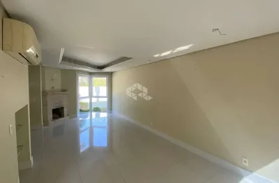 Casa em condomínio no bairro jardim isabel com 3 dormitórios sendo 1 suíte.