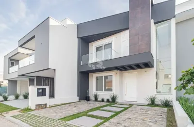Casa de alto padrão com 3 dormitórios, todos  suítes,  em condomínio