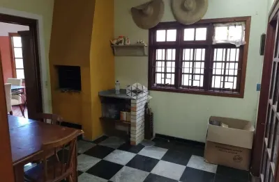 Belo sobrado com três dormitórios no jardim isabel ,local privilegiado.