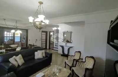 Casa em ipanema, 3 dormitórios, 1 suíte, no bairro ipanema.