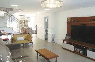 Casa em condomínio 3 quartos/dormitórios, 1 suite  jardim isabel
