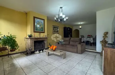 Casa com 3 quartos à venda na Rua Doutora Noemi Valle Rocha, 195, Serraria, Porto Alegre