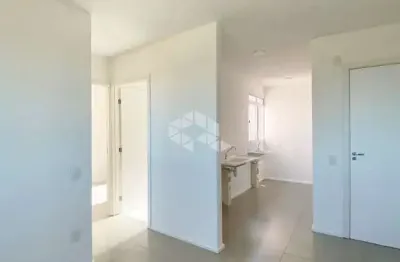 Apartamento com 42 m² e 2 quartos à venda na Hípica - Reformado