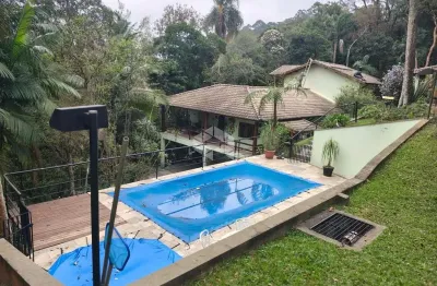 Vendo casa em condomínio 4000m² 4 suítes 6 vagas condomínio iolanda taboão da serra - sp