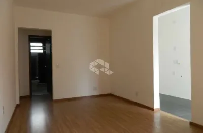 Apartamento completamente reformado com 1 dormitório no azenha.