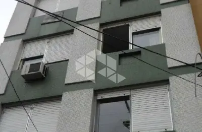 Apartamento 2 dormitorios frente desocupado dependencia de empregada.