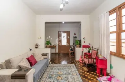Casa 3 dormitorios terrea, terreno com 409 metros, vaga para 2 carros.