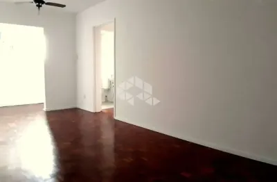 Apartamento de 2 dormitórios com sacada, reformado, junto a hospital moinhos e clinicas