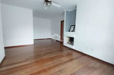 Apartamento 3 dormitórios sendo 1 suíte, sacadas, 2 vagas cobertas no jardim lindoia.