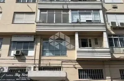 Apartamento de 2 dormitórios reformado e mobiliado - próximo ao hps