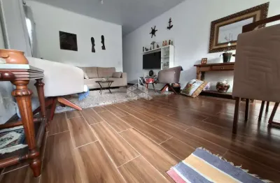 Casa com 2 dormitórios, reformada, com edícula e churrasqueira, bairro santana