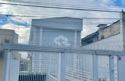 CASA EM CONDOMÍNIO À VENDA  Casa em Condomínio no Jardim Popular | 3 Dormitórios (1 Suíte) | 3 Vagas