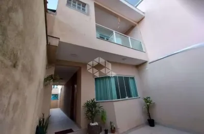 Casa com 3 quartos à venda na Rua Marapitanas, 88, Vila Laís, São Paulo