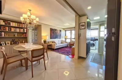 Apartamento 2 dormitórios, porteira fechada  no bairro petrópolis.